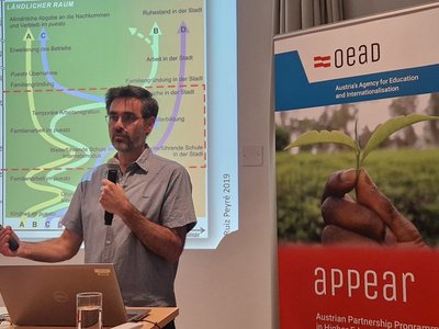 Alumni talk with Fernando Ruiz Peyre