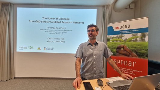 Alumni talk with Fernando Ruiz Peyre