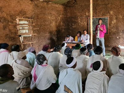 Discussion with female farmers