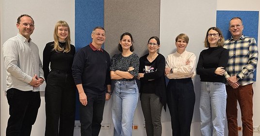 Gruppenfoto des Teams RQB, der Referenzstelle für Qualität in der Allgemein- und Berufsbildung im OeAD