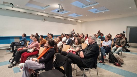 Alumni talk with Fernando Ruiz Peyre